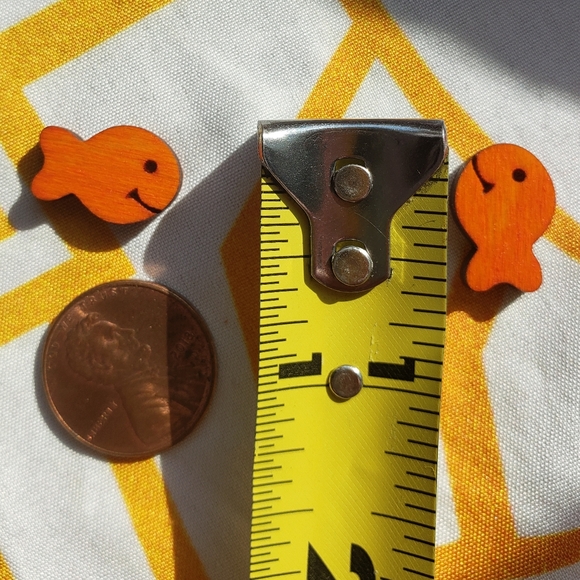 Hand crafted Goldfish cracker stud earrings - Picture 4 of 6